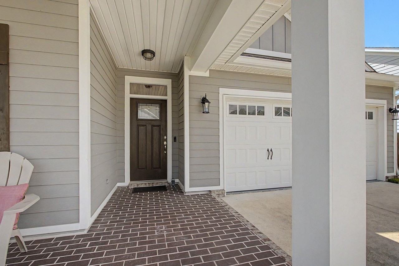 5836 Village Ridge Way - Photo 4 of 32