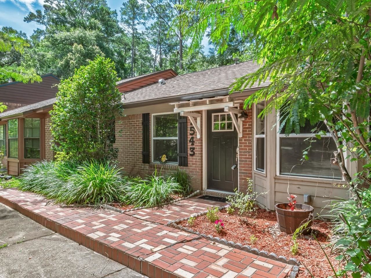 1543 San Luis Rd - Photo 2 of 45