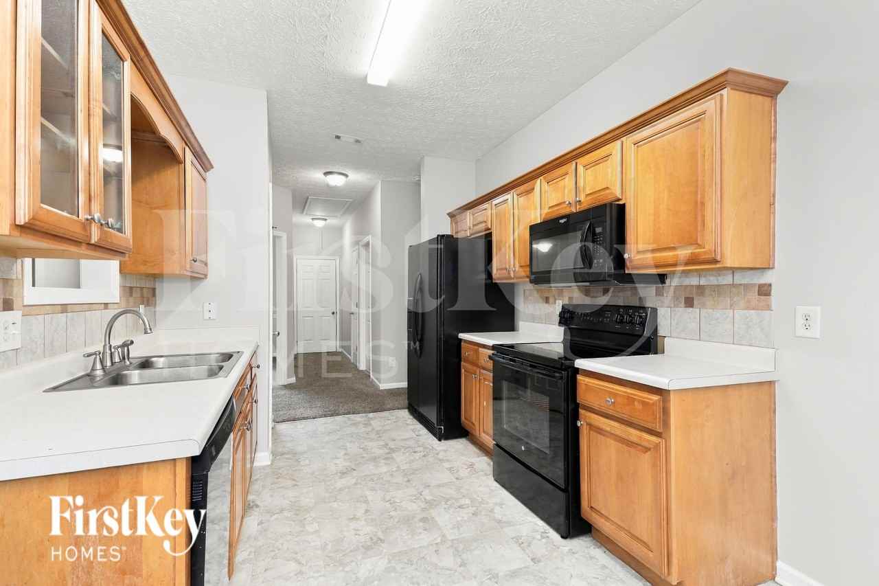 200 Hickory Rd - Photo 7 of 19