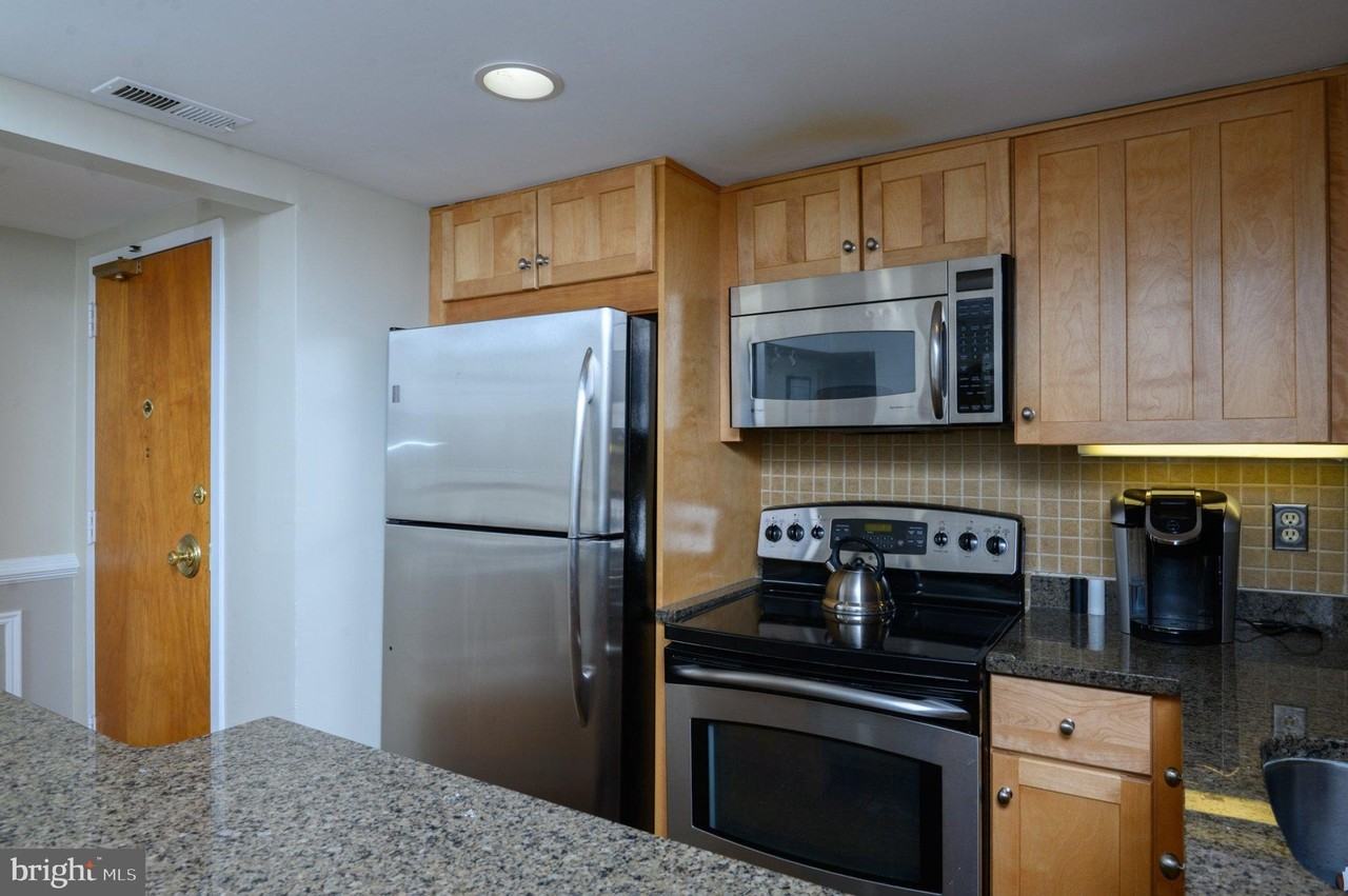 301 Burnside St #A203 - Photo 2 of 25