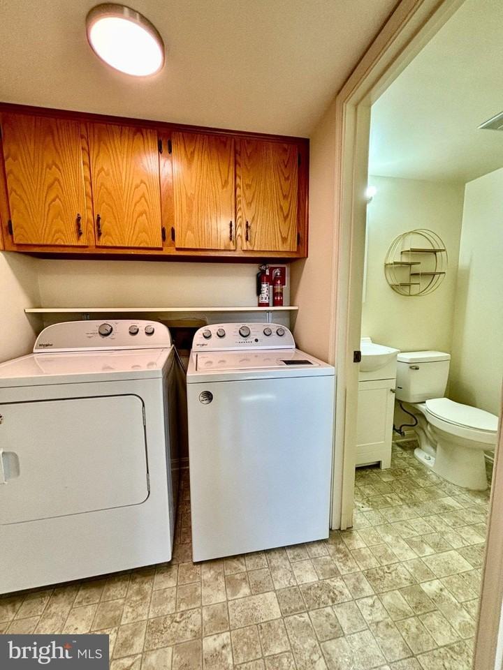405 Carroll St - Photo 4 of 23