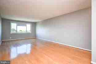 8315 N Brook Ln - Photo 1 of 1