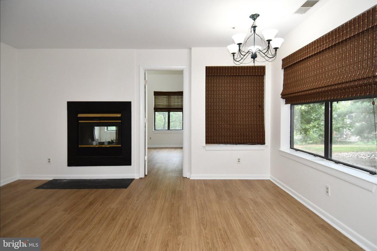 13407 Shady Knoll Dr #112G - Photo 6 of 29