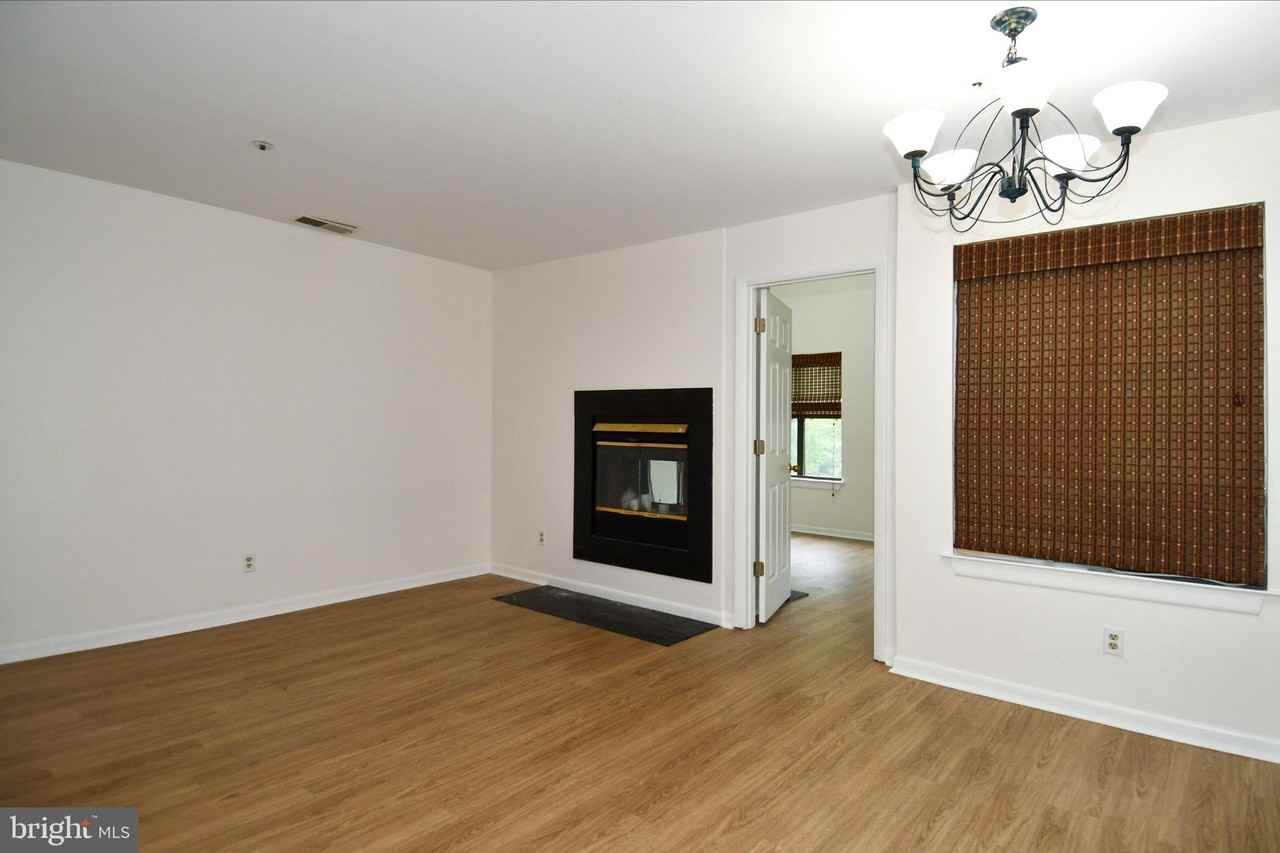 13407 Shady Knoll Dr #112G - Photo 7 of 29