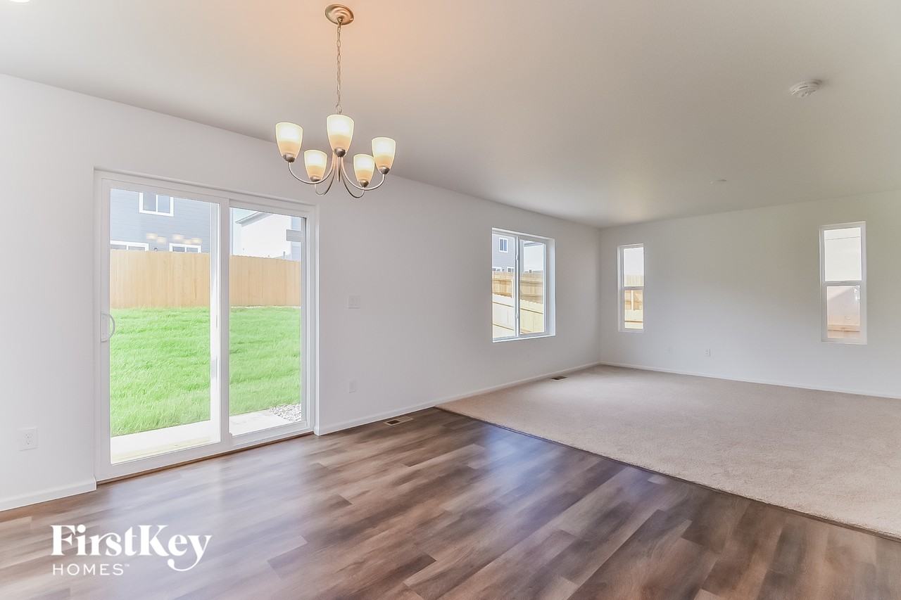 10369 Luneth Dr - Photo 4 of 15