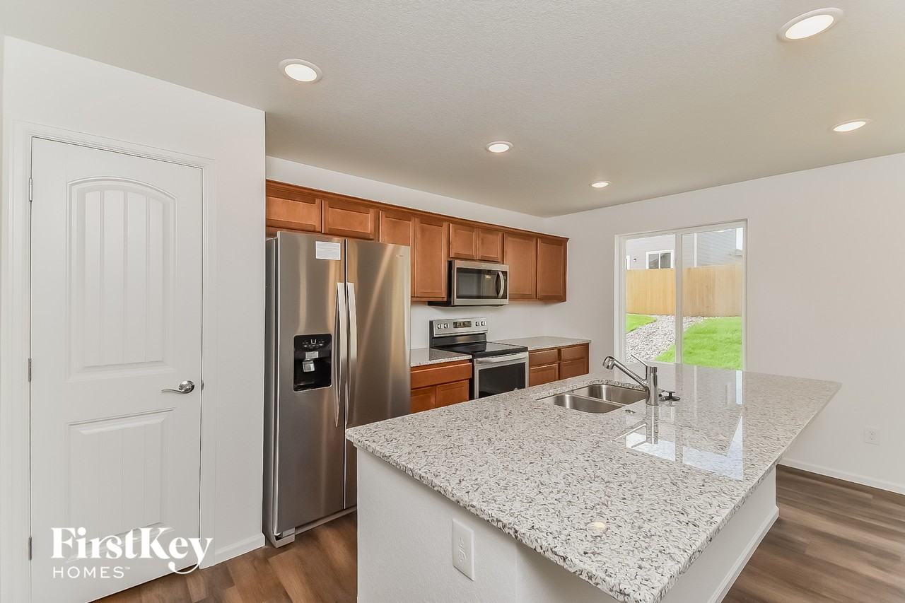 10369 Luneth Dr - Photo 6 of 15