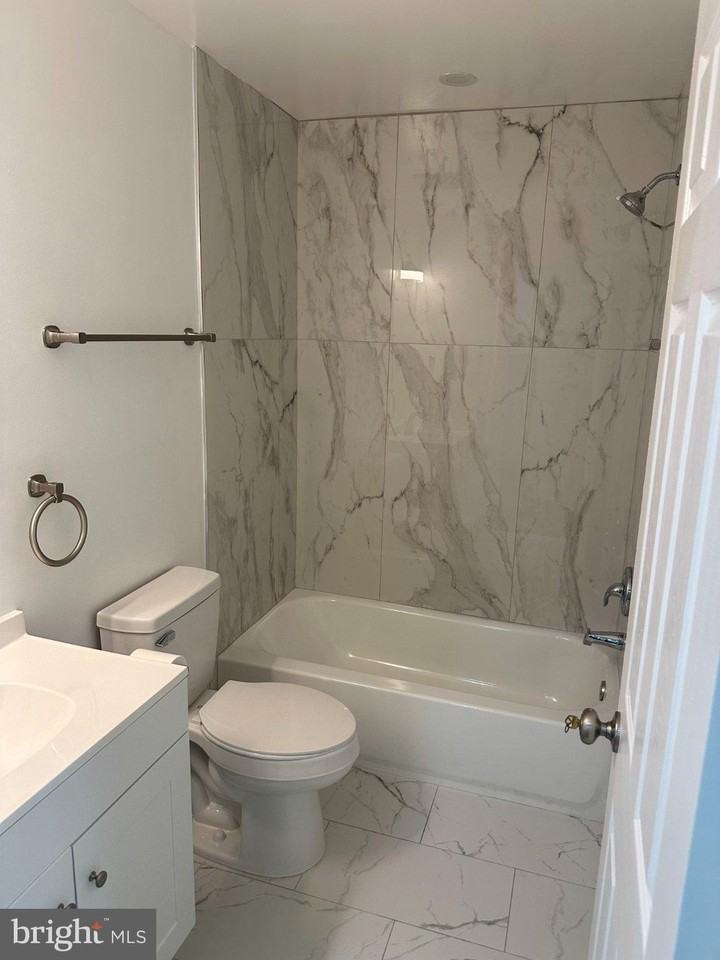 6314 Foote St #C - Photo 5 of 13