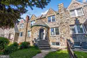 featured image of 5925 Woodcrest Ave