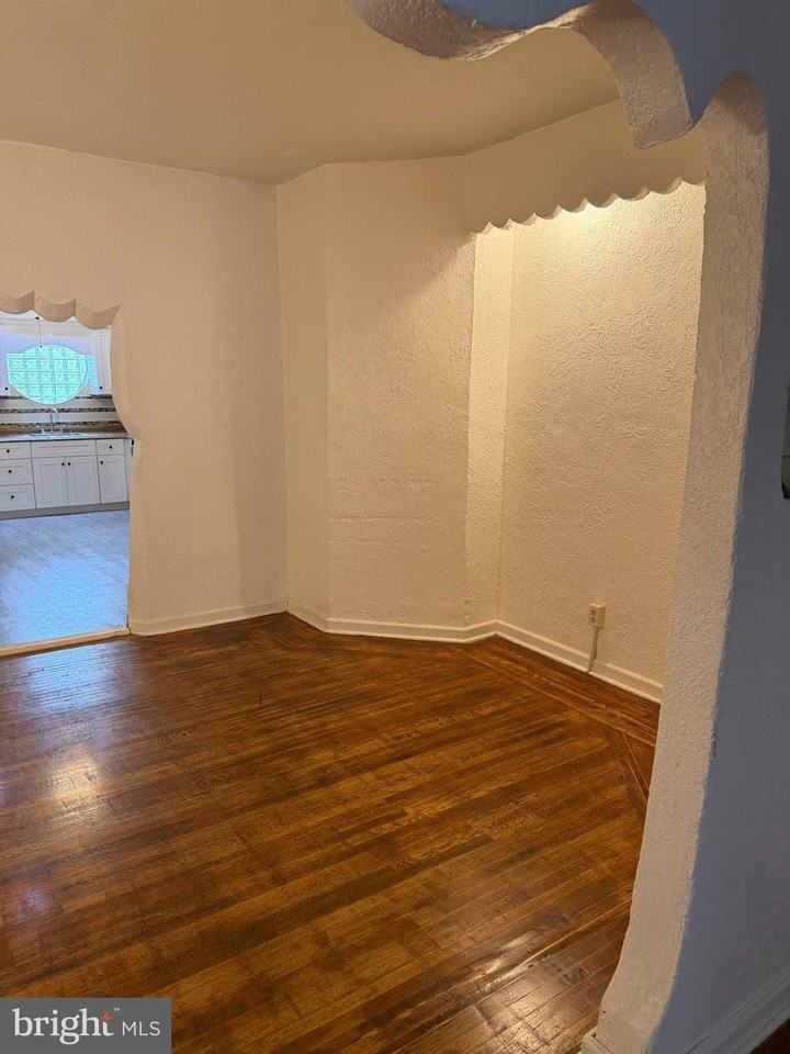 3858 N Gratz St - Photo 6 of 27