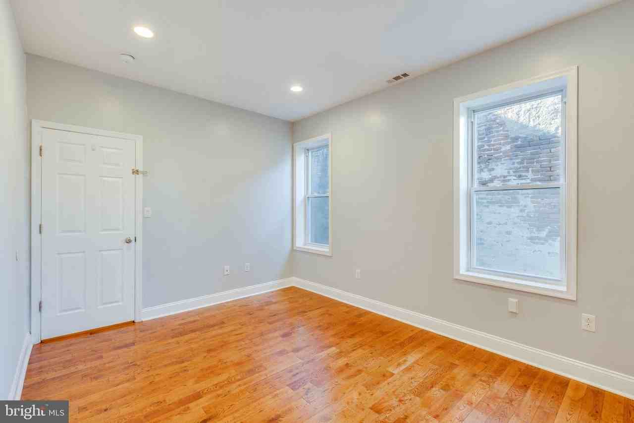 2554 N 8th St #2 - Photo 4 of 16