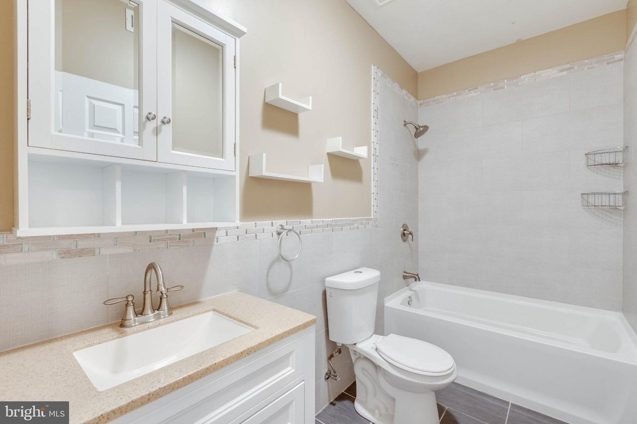 2554 N 8th St #2 - Photo 6 of 16