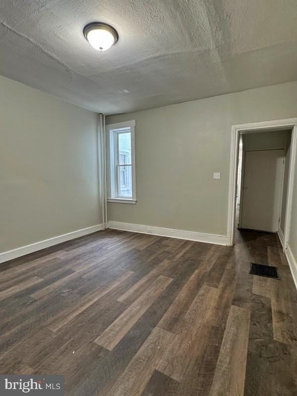 109 S Queen St #1 - Photo 2 of 7