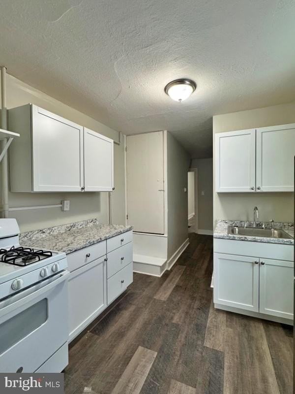 109 S Queen St #1 - Photo 4 of 7