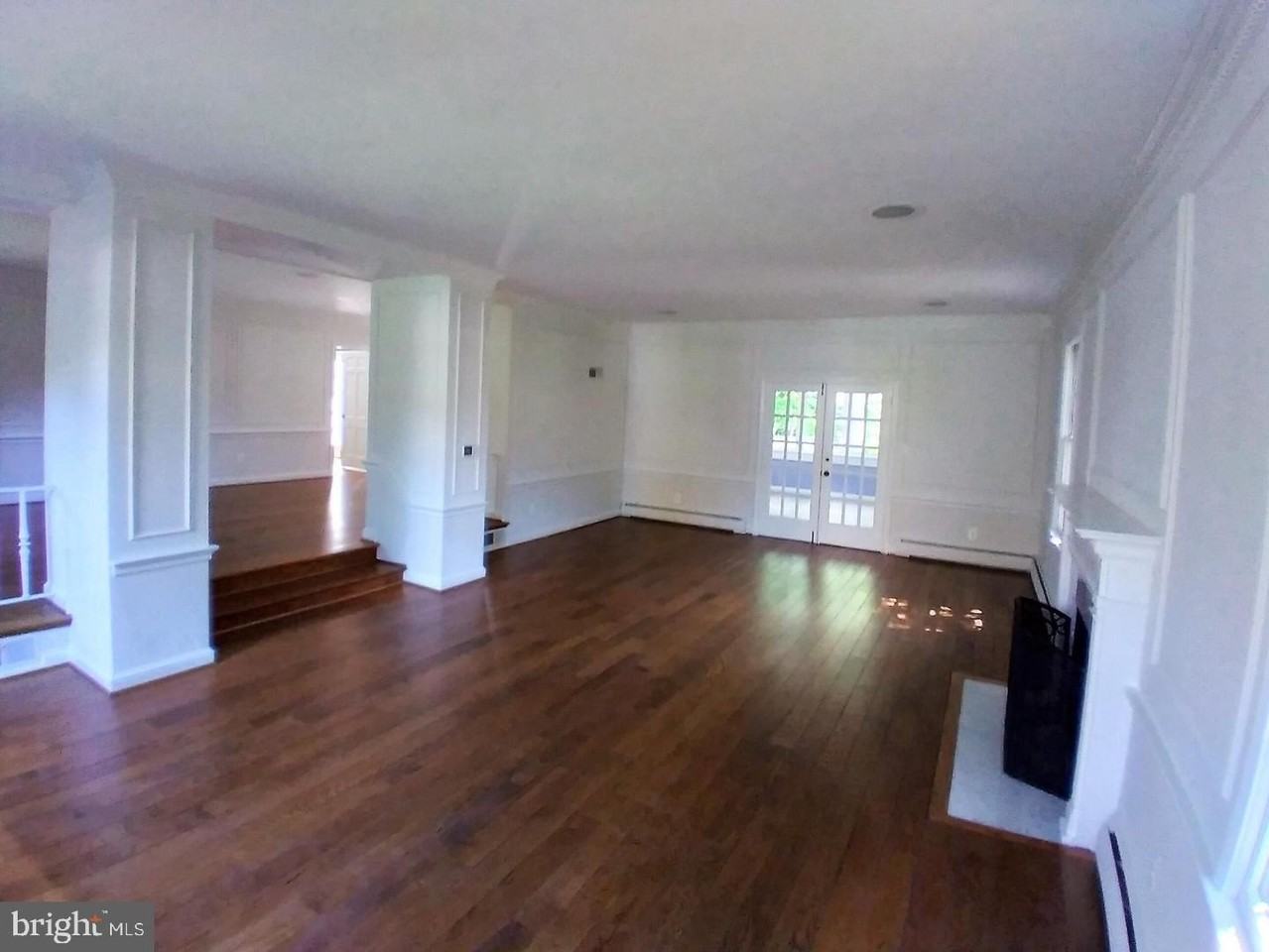 3131 N Abingdon St - Photo 3 of 33