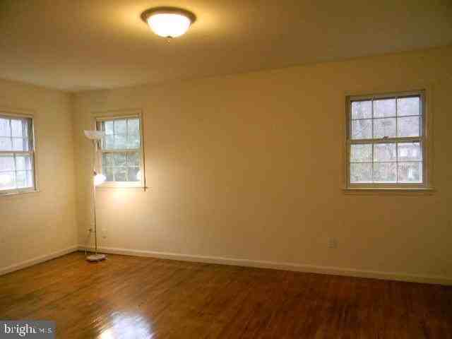 4320 Wakefield Dr - Photo 6 of 23