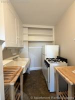 featured image of 15 Linnaean St #15