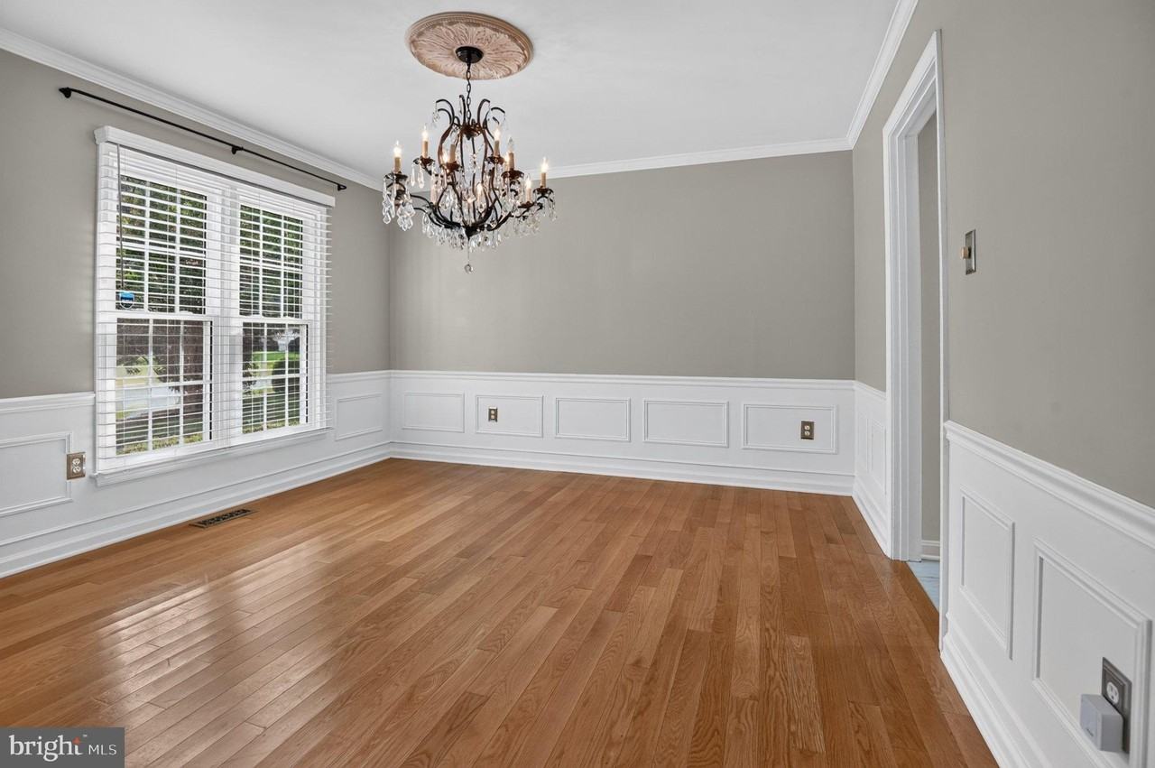 6143 Poburn Landing Ct - Photo 6 of 47