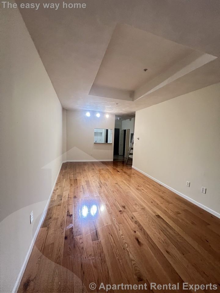 373 Highland Ave #222 - Photo 3 of 13