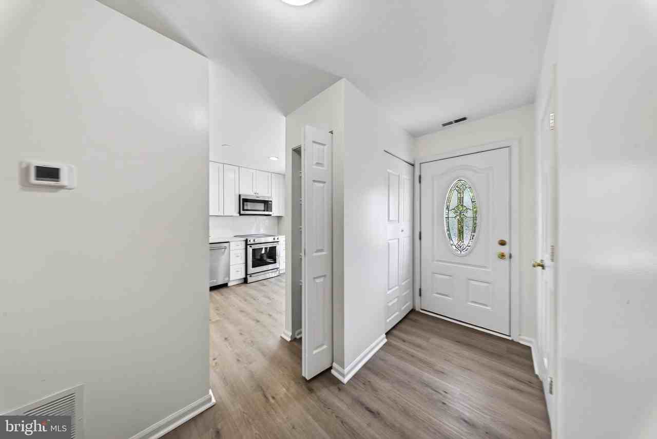 4123 Weeping Willow Ct - Photo 4 of 50