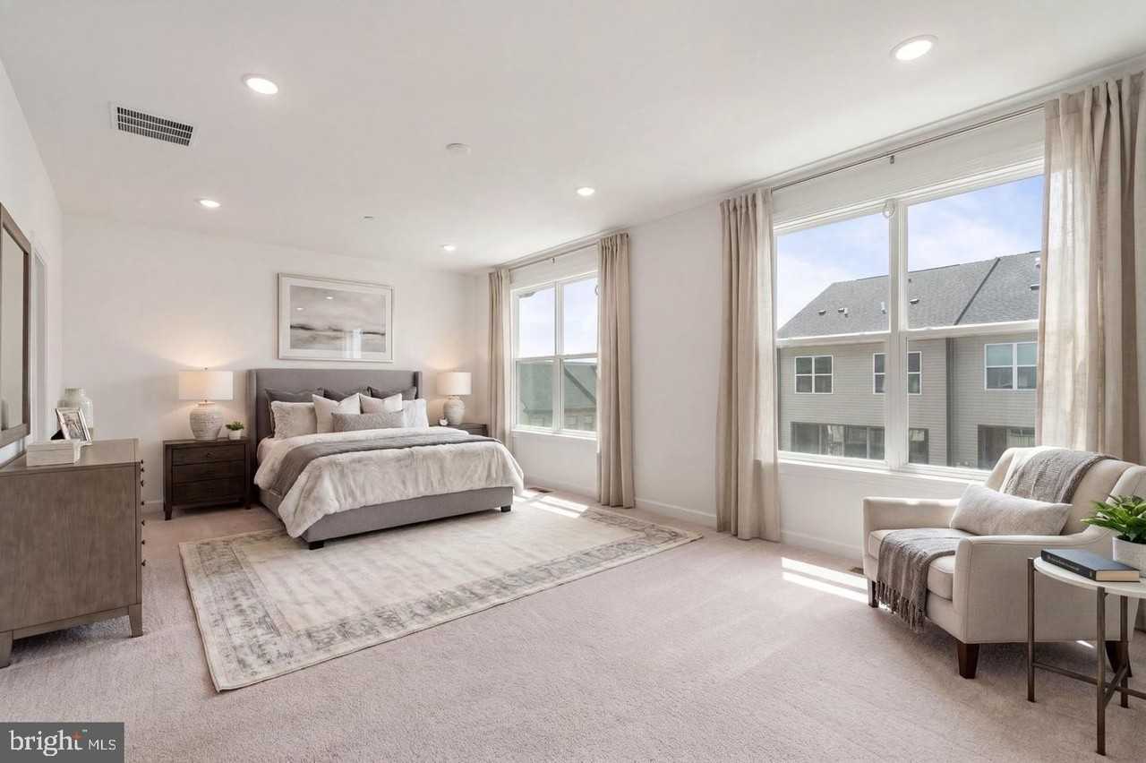 14350 Yesler Ave - Photo 5 of 9