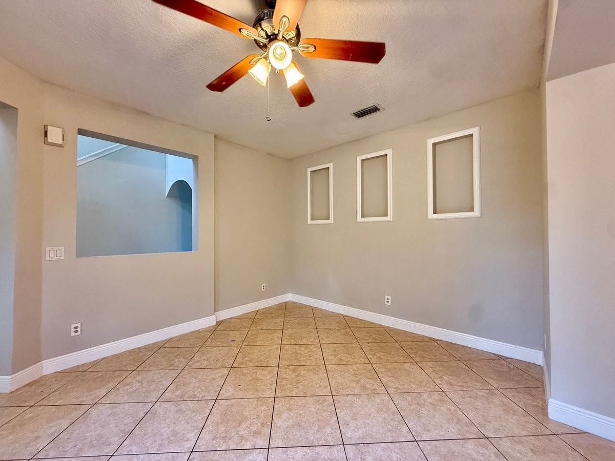 4275 Canby Dr - Photo 6 of 30