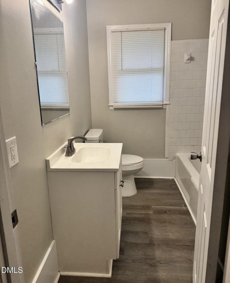 916 Long Ave - Photo 3 of 8