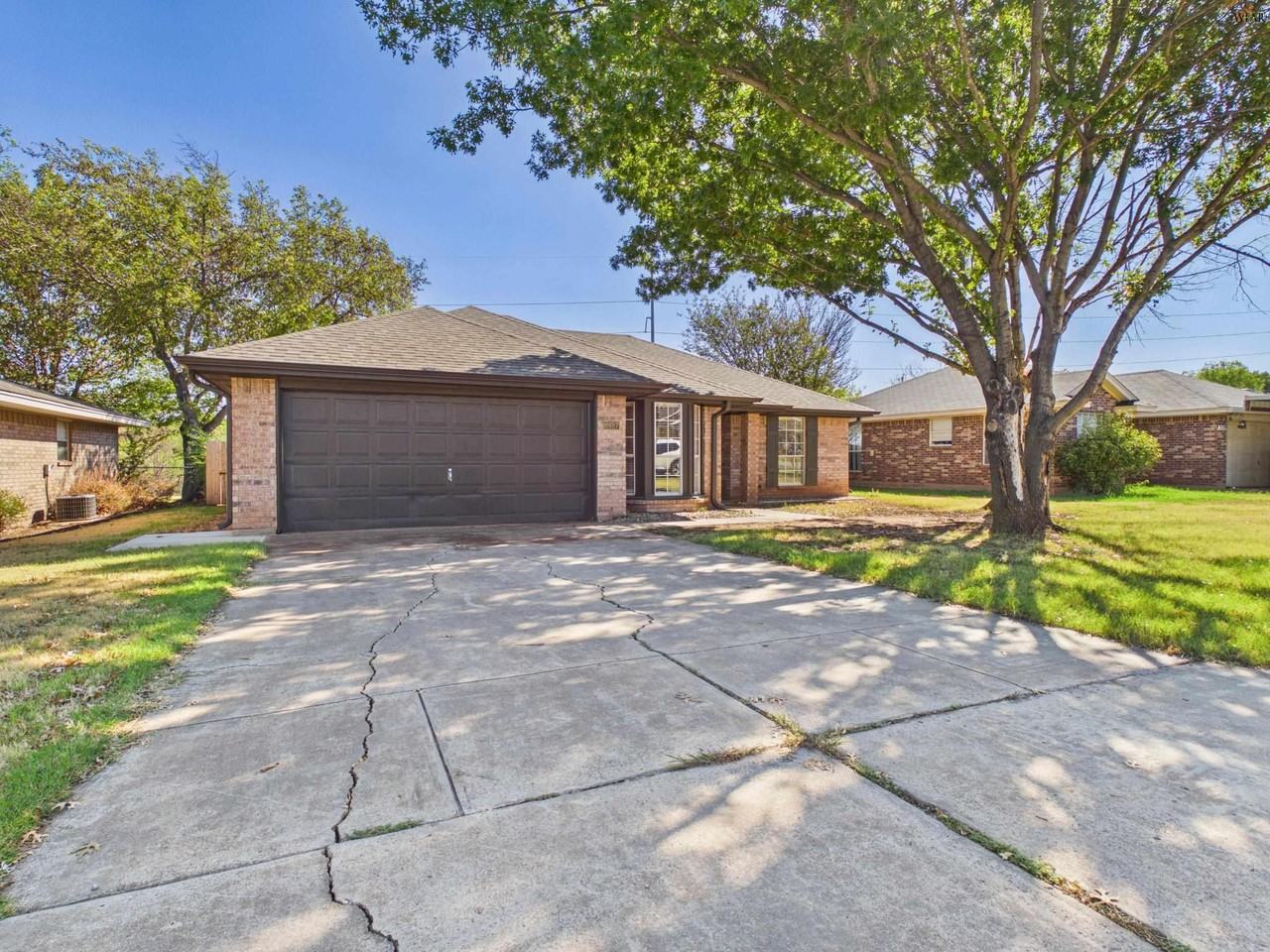 2127 Richmond Dr - Photo 3 of 40