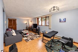 48 Villa Ave - Photo 1 of 1