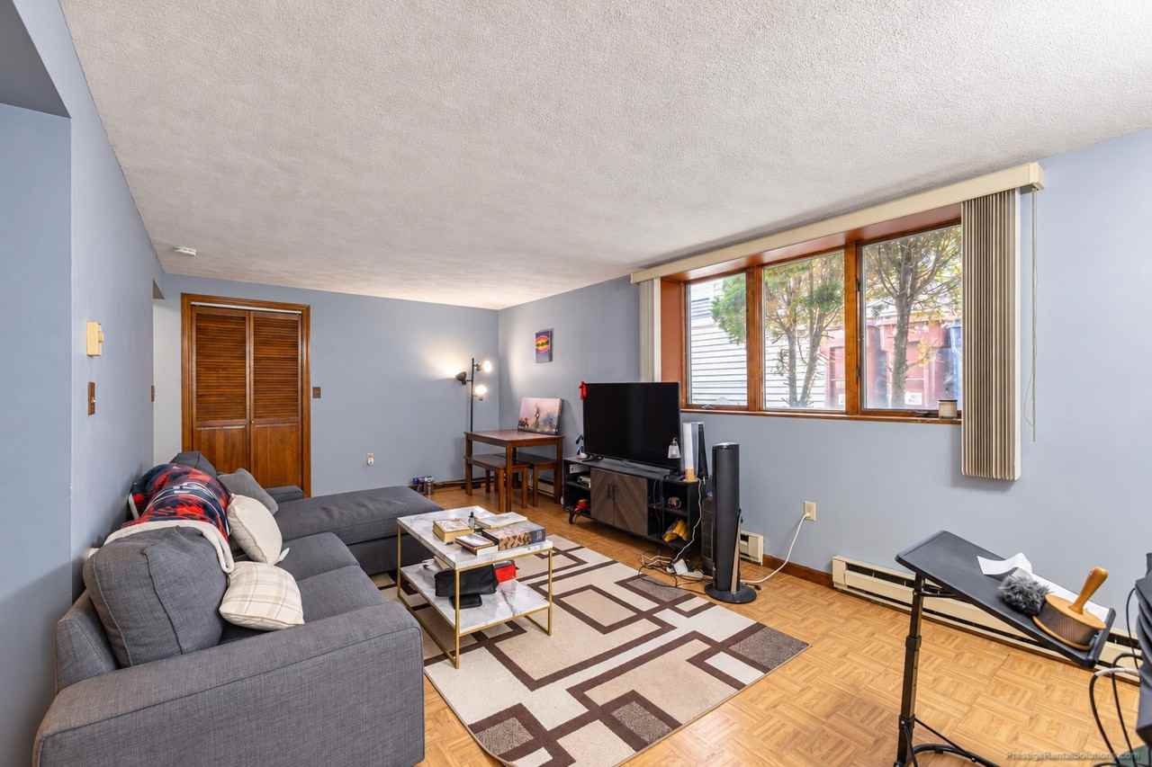 48 Villa Ave - Photo 5 of 22