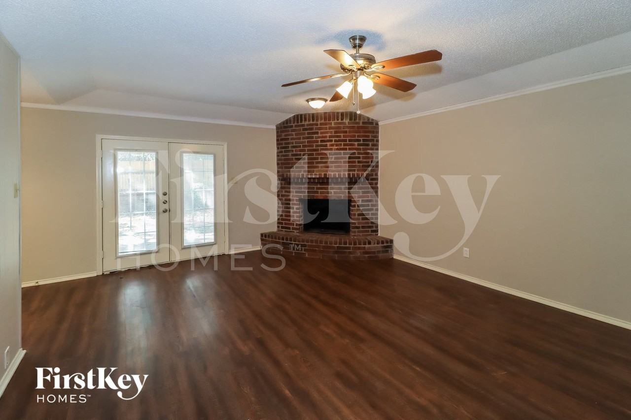 4112 Cypress Springs Dr - Photo 4 of 15