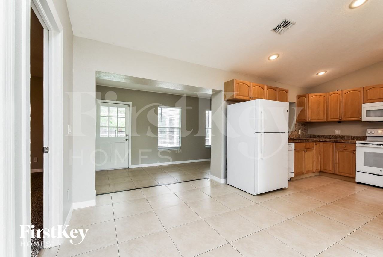 2485 Affinity Ln - Photo 4 of 16