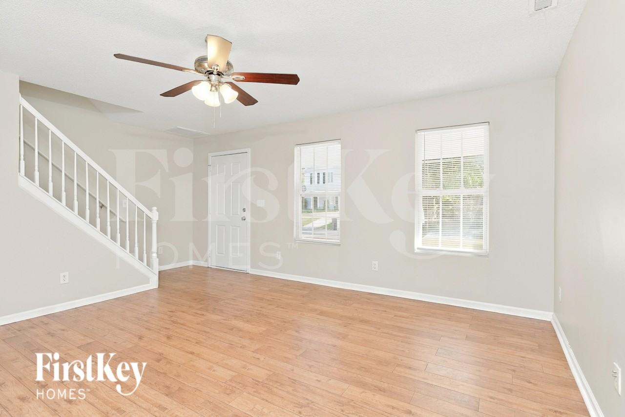 3125 Glen Laurel Ln - Photo 3 of 19