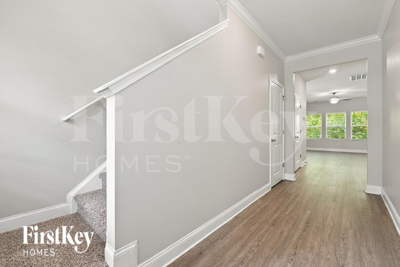 9517 Blue Knoll Ct - Photo 3 of 19