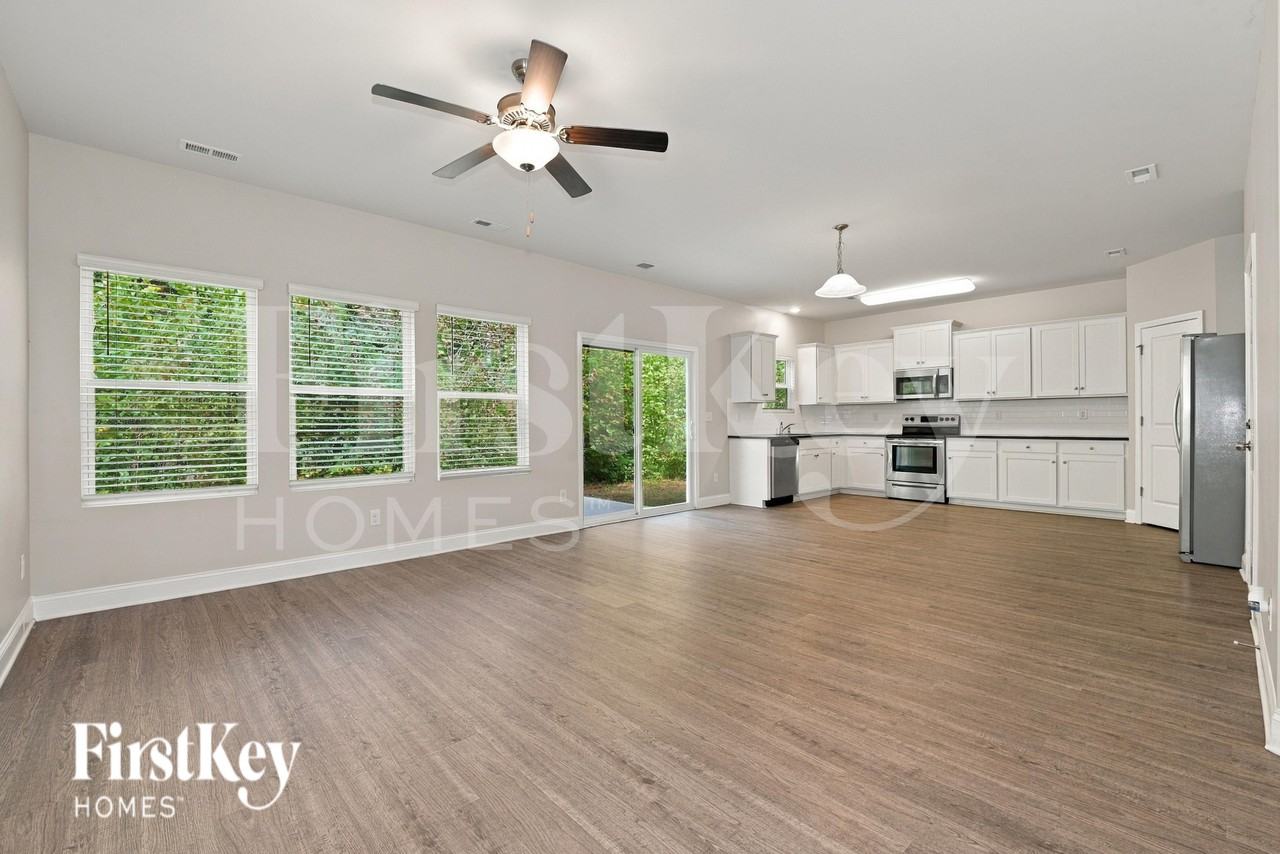 9517 Blue Knoll Ct - Photo 4 of 19
