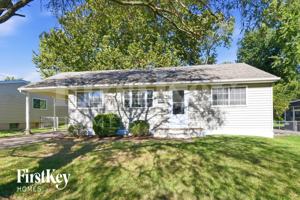 featured image of 915 Campion Ln