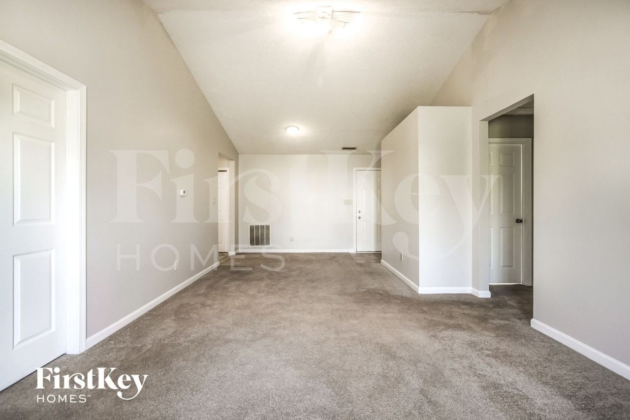 5036 Seerley Creek Rd - Photo 3 of 15