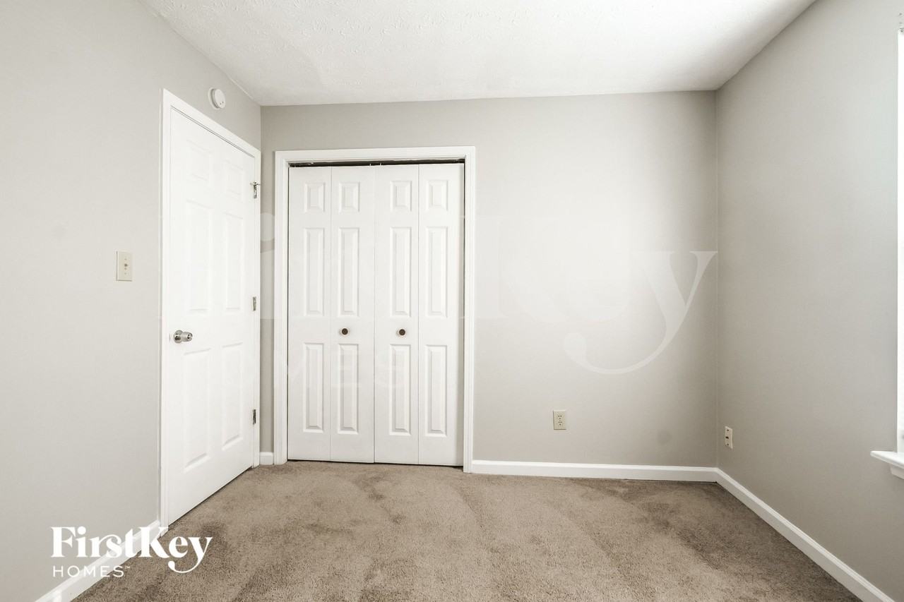 5036 Seerley Creek Rd - Photo 5 of 15