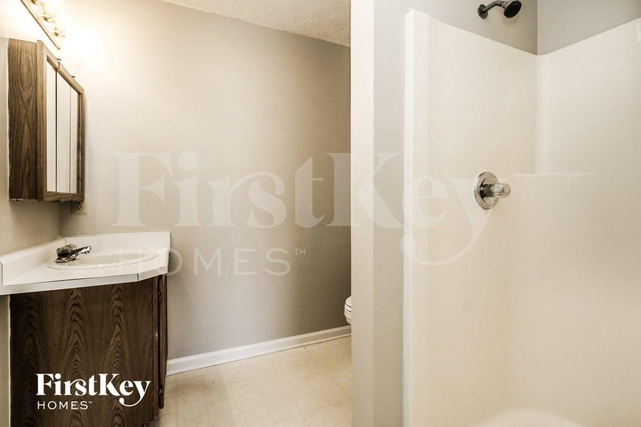 5036 Seerley Creek Rd - Photo 7 of 15