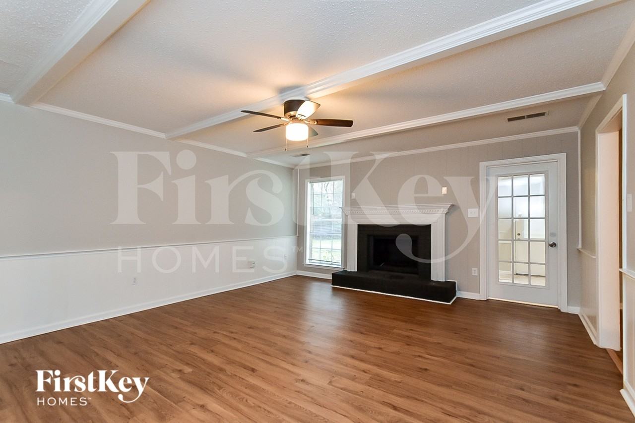 4572 Cognac Cv - Photo 2 of 15