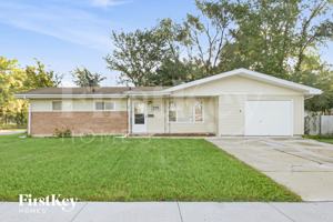 featured image of 447 Talala St