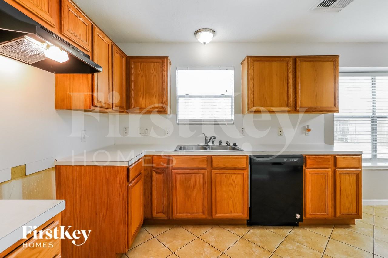 15311 Ruppstock Dr - Photo 6 of 16