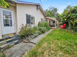 featured image of 1115 Sw 106th St