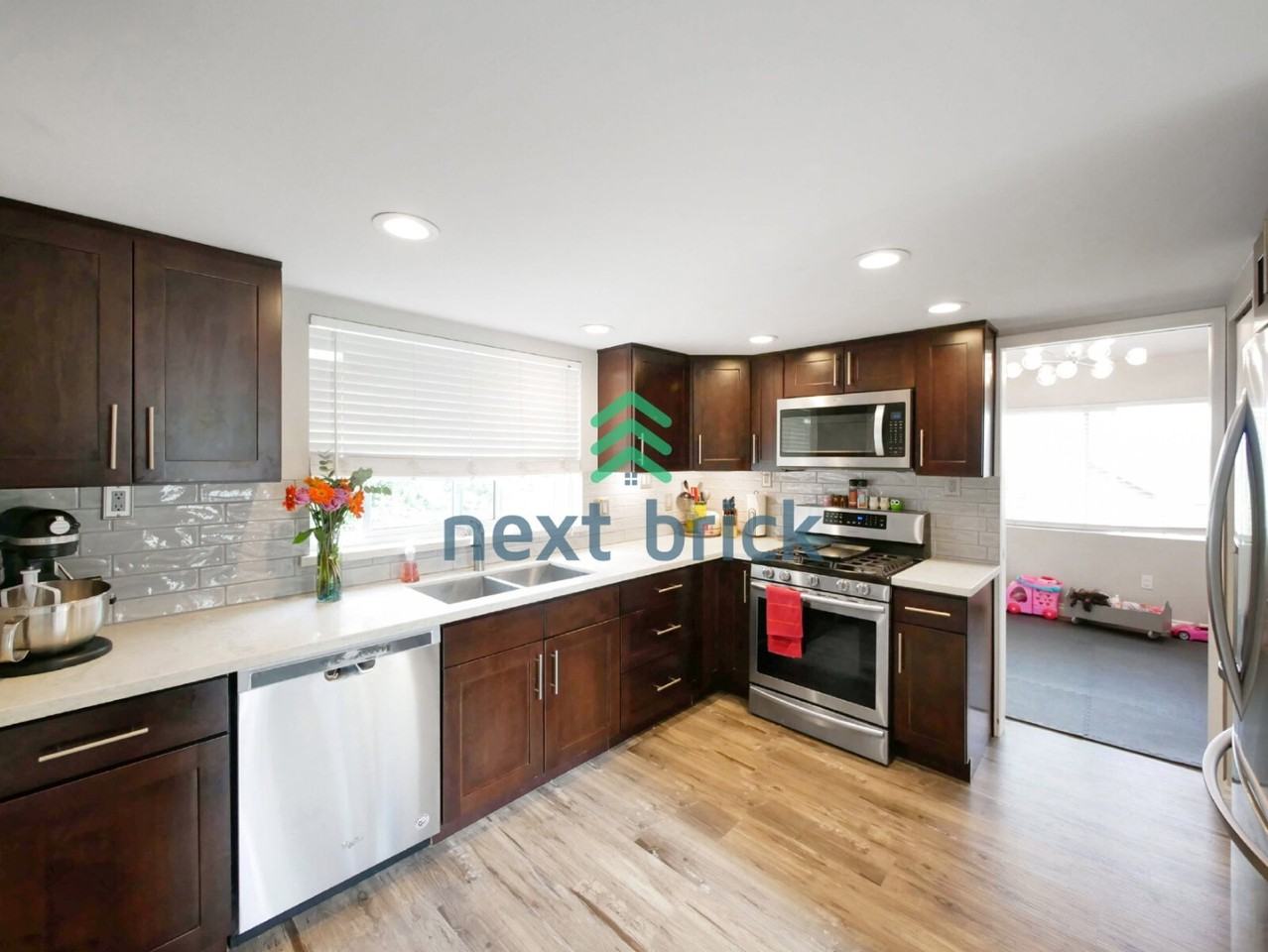 12416 Ne 169th St - Photo 5 of 20