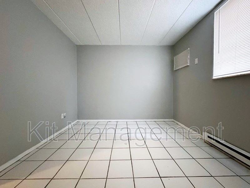 5722 Gay St - Photo 2 of 8