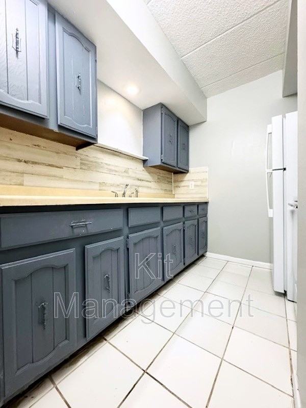 5722 Gay St - Photo 6 of 8