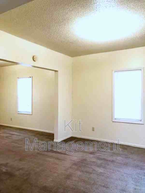842 Toronto Ave - Photo 3 of 11