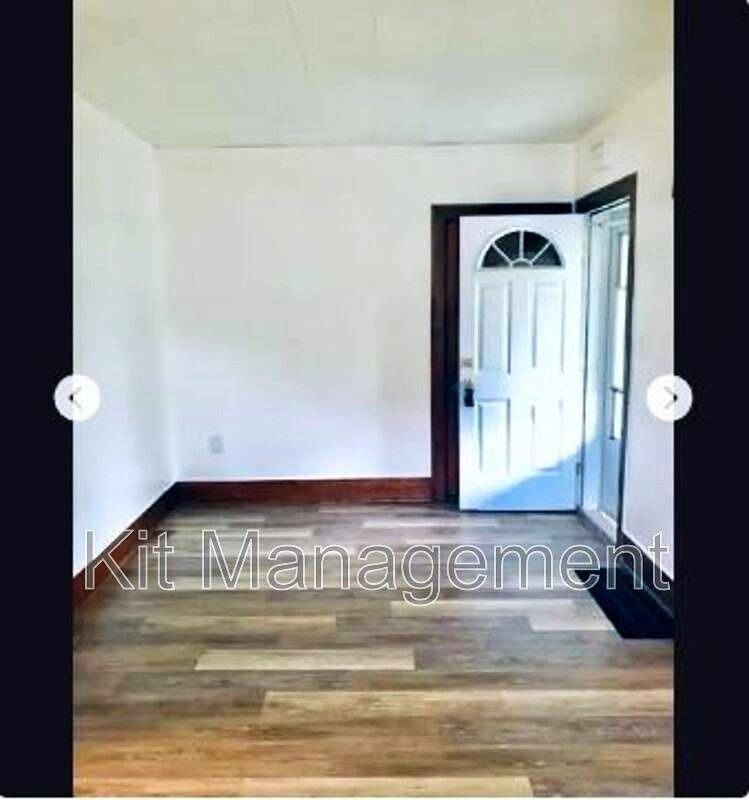 1032 Atlantic Ave - Photo 4 of 7