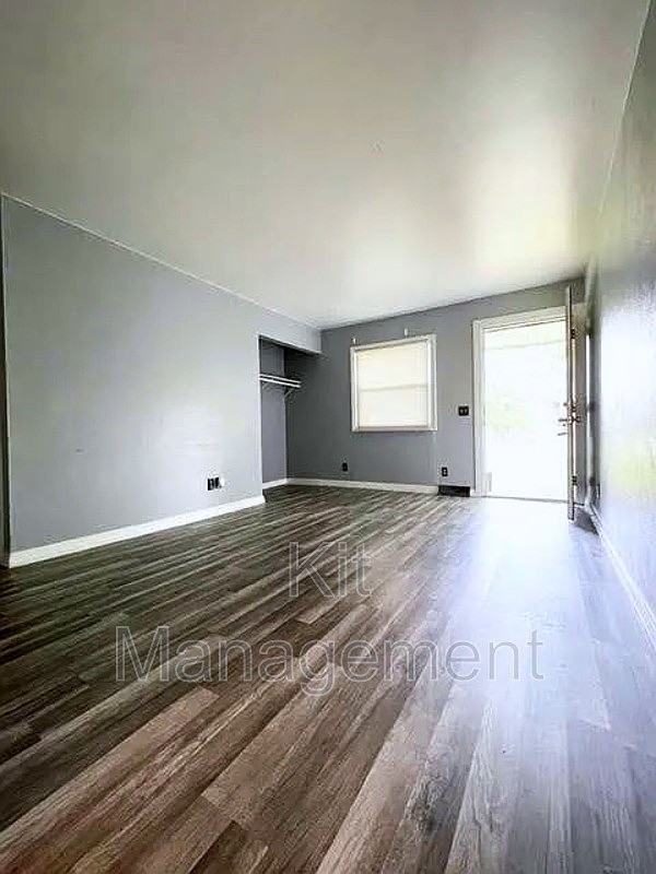 6215 Jackman Rd - Photo 2 of 14