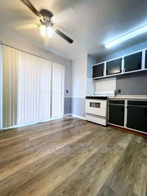 6215 Jackman Rd - Photo 6 of 14