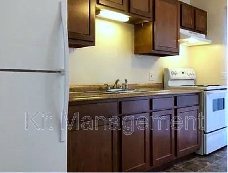 2240 W Laskey Rd - Photo 4 of 5